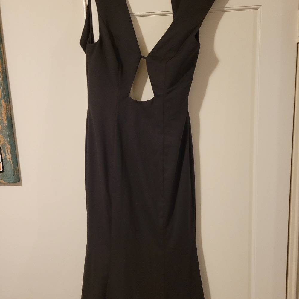Fishtail cocktail black dress